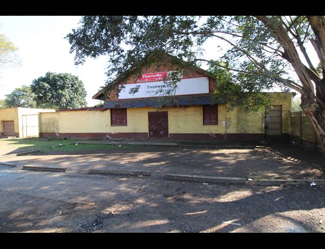 8,042M² HOTEL FOR SALE IN THORNVILLE